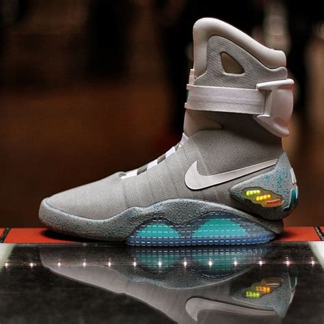 Nike Air Mag The Showcase Pinterest Nike Air Mag High Top