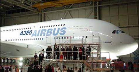 Airbus Unveils 'Superjumbo' Jet - CBS News