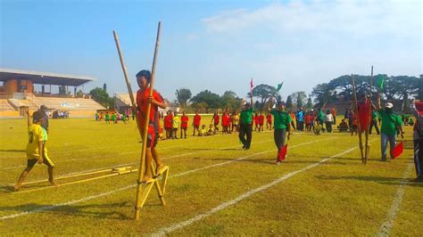 Permainan Engrang Olahraga Tradisional Yang Bisa Menjaga Keseimbangan