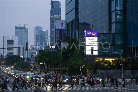 PERPANJANGAN CUTI LEBARAN ANTISIPASI KEMACETAN ANTARA Foto