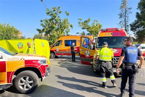 Herida Grave Una Mujer Tras Ser Atropellada Mientras Paseaba A Su Perro