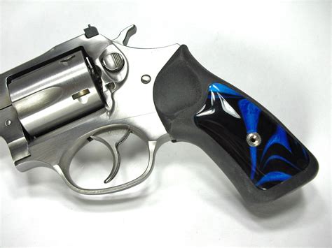 Black & Blue Pearl Ruger Sp101 Grip Inserts – LS Grips