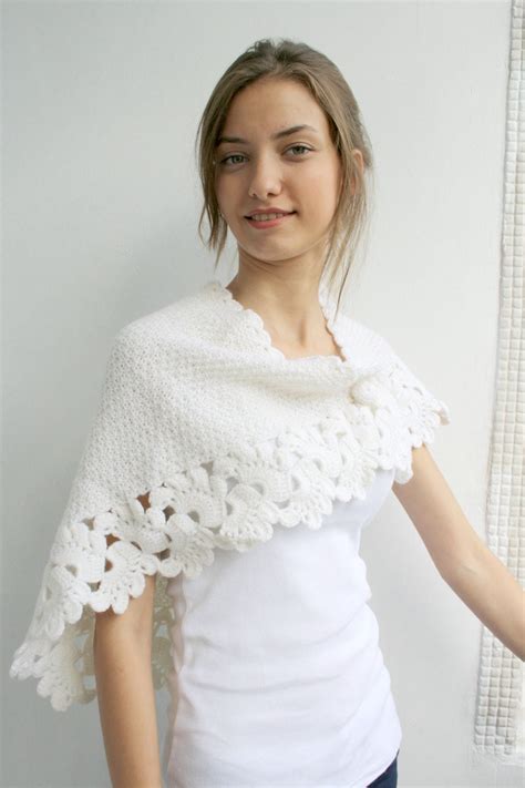 White Capelet Shawl T Under 75 For Bridal Wedding Capelet Etsy