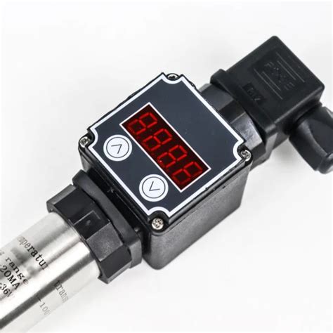 PT100 Temperature Sensor 50 200º C 0 100º C to 4 20mA 0 10V 0 5V