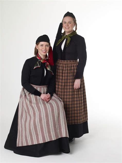 Folkcostume Embroidery J B Ningurinn National Costumes Of Iceland