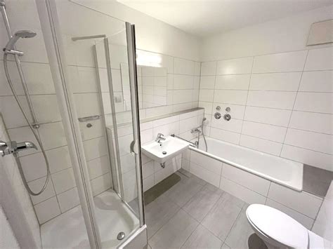 Reserviert Helle Zim Whg Mit Balkon G Ste Wc Dusch Wannenbad