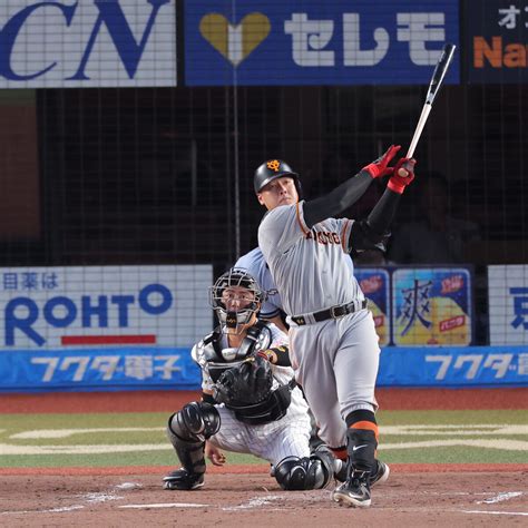 【巨人】岡本和真が2試合連発12号ソロ「切れなくて良かった」 スポーツ報知