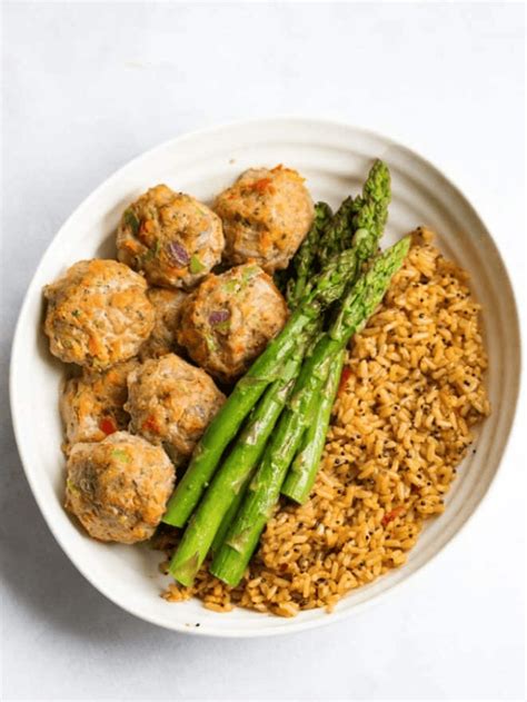 Deliciously Low Carb Try These Paleo Turkey Meatballs The Bewitchin