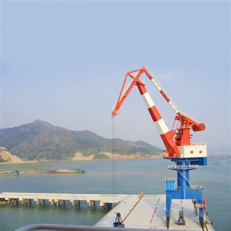 China Level Luffing Portal Crane Manufacturers And Suppliers