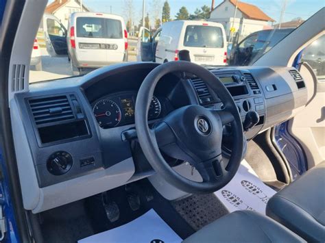 VW TRANSPORTER 2 0 TDI DUGIUVOZ NJEMAČKA SERVISNA KNJIGA 2010 god