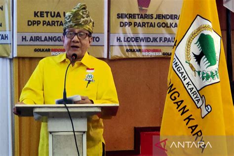 Akbar Tandjung Beri Motivasi Kader Golkar Kalsel Hadapi Pemilu