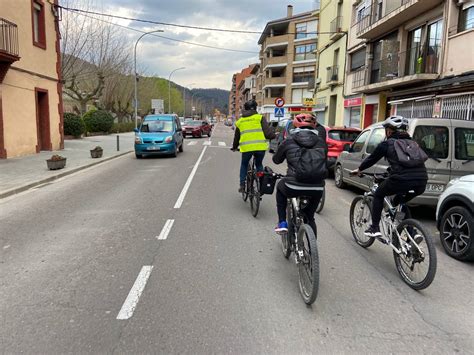 LEscola Joan Maragall de Ripoll estrena el primer Bicibús del Ripollès