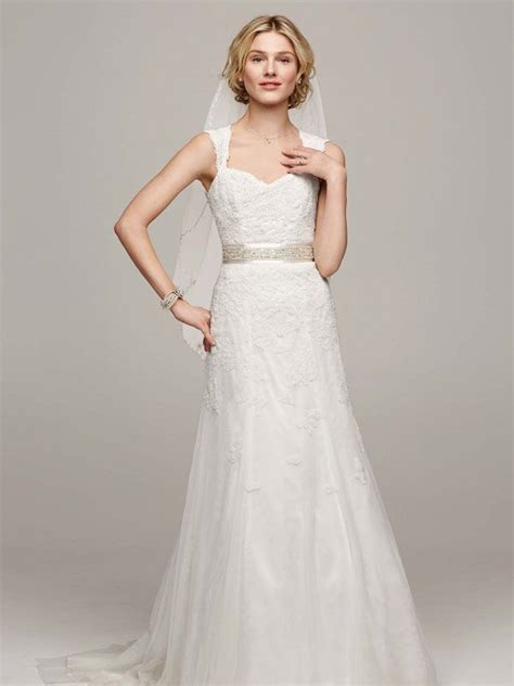 What S Not To Love About Lace This David S Bridal Wedding Dress