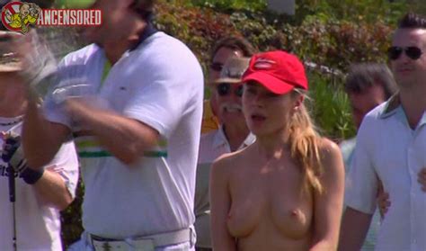 Paula Labaredas Nuda ~30 Anni In Bachelor Party 2 The Last Temptation