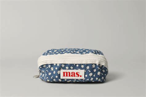 Hapoom Pencil Cosmetic Pouch Flower Navy Masmarulez 마스마룰즈