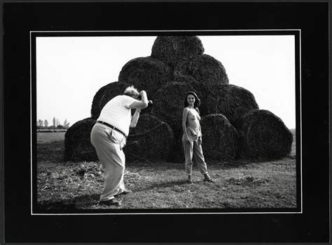 LARGER SIZE Nude Woman Working W Fat Photographer Unusual By Hugo