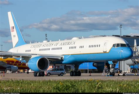 09 0016 USAF United States Air Force Boeing 757 2Q8 WL Photo By Mikko