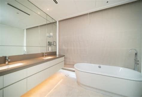 Exclusive Apartment in Downtown Dubai | LuxuryProperty.com