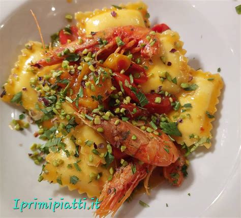 Ravioli Ripieni Di Cernia Con Pomodorini Gamberi Rossi E Pistacchi I