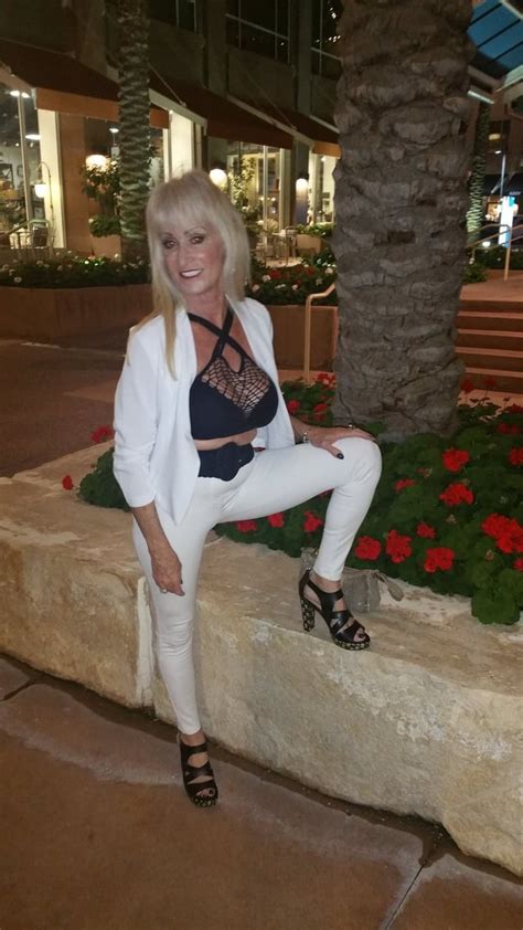 Such A Sexy Cougar In Florida Gilf