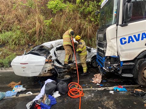 Quatro Pessoas Morrem Em Grave Acidente Na Br 251 Em Norte De Minas