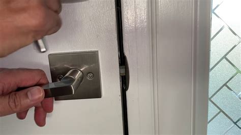 How To Open A Jammed Door Lock Without Key At Darius Mullen Blog