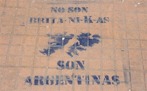 Falkland Islands: Anti-British and political graffiti in Argentina's ...