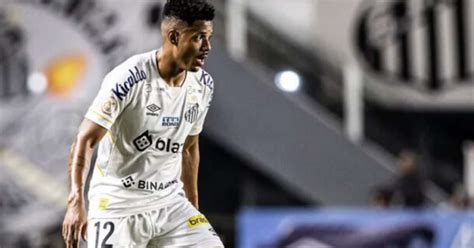 Santos perde para o Fortaleza e é rebaixado para a Série B