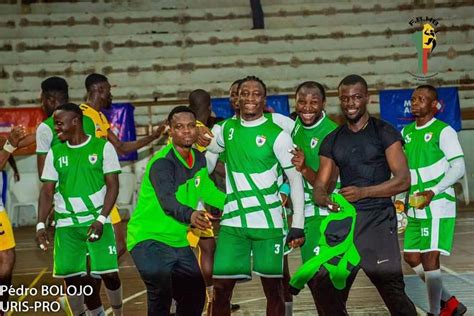 Fin De La Phase 1 Moov Africa Ligue Pro De Handball Carton Plein Pour