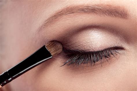 Tuto et astuces pour réussir un smoky eyes Le Mag Beauté