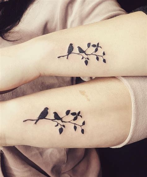 Tatuagem mãe e filho 22 ideias para eternizar o amor incondicional