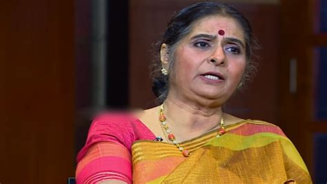 Actress Vidhubala Open Up About Her Kadhayallithu Jeevitham Programme