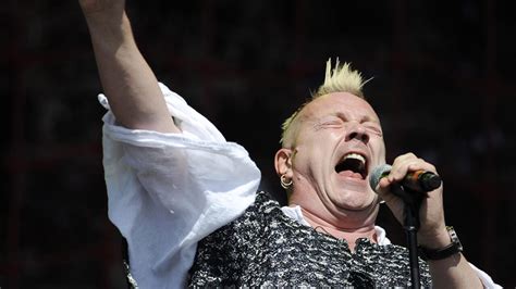 L Ex Leader Dei Sex Pistols In Corsa Per L Eurovision