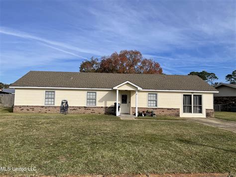 608 Kimberly Dr, Diberville, MS 39540 - See Est. Value, Schools & More