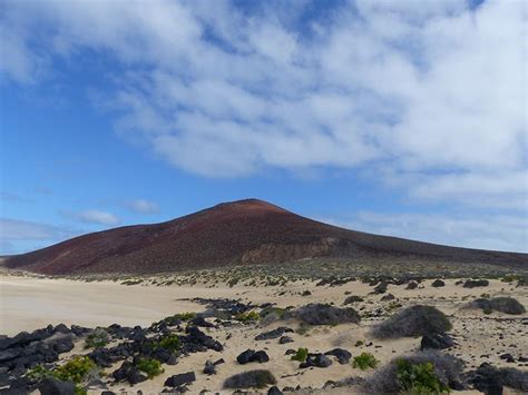 Monta A Bermeja En La Graciosa Visit La Graciosa