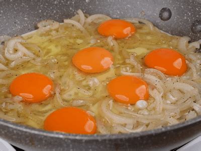 Omelete De Cebola E Queijo Aquela Receita