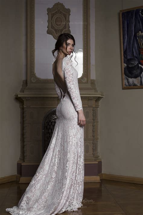 Backless Wedding Dress Albertа Stunning Gown Features Sexual Low