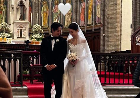 The King Of Pigs Actor Kim Dong Wook Ties The Knot With Girlfriend In