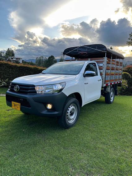 Toyota Hilux Cabina Sencilla Estacas Mercadolibre