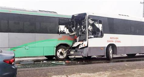 Chocan de frente dos autobuses en la Carretera Zuazua Agua Fría 20