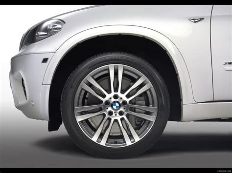 2011 BMW X5 M Sport Package | Close-up Photo