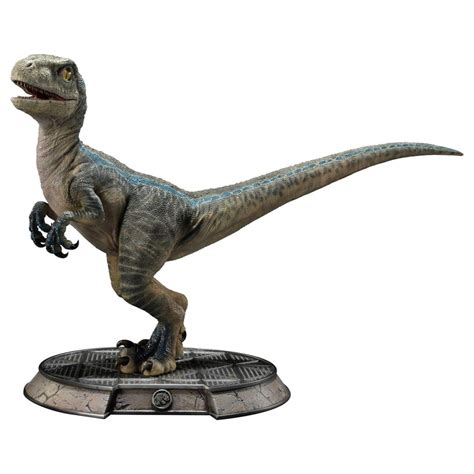 Jurassic World Fallen Kingdom Baby Blue Scale Statue Eu