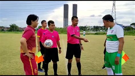 TATA CARA WASIT SEPAK BOLA MEMULAI DAN MENGHENTIKAN PERTANDINGAN YouTube