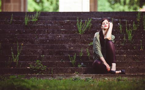 Wallpaper Women Outdoors Model Grass Sitting Dress Green Stairs