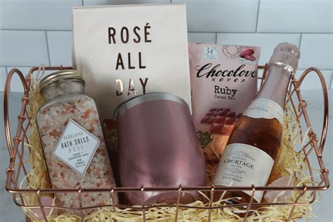 Rose Wine Gift Baskets - Savvy Honey