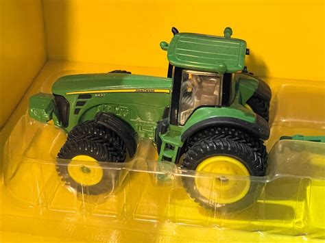 1 64 John Deere 8430 Tractor W Duals And 2200 Field Cultivator Ertl 2005