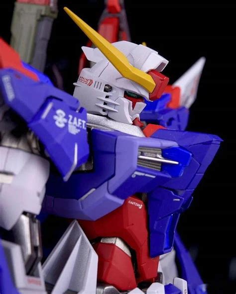 【官评】万代：魂会场限定 Metal Build 命运高达 魂红变化