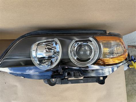 2004 2006 BMW E53 X5 Xenon Headlights Assembly Pair L R AFS Dynamic