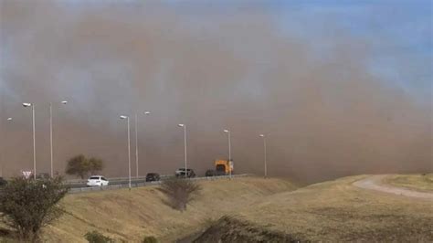 C Rdoba Alertan Por Fuertes Vientos De M S De Kil Metros Por Hora