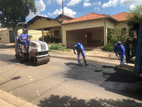 29 vias receberam serviços de tapa buraco na última semana Pirapop